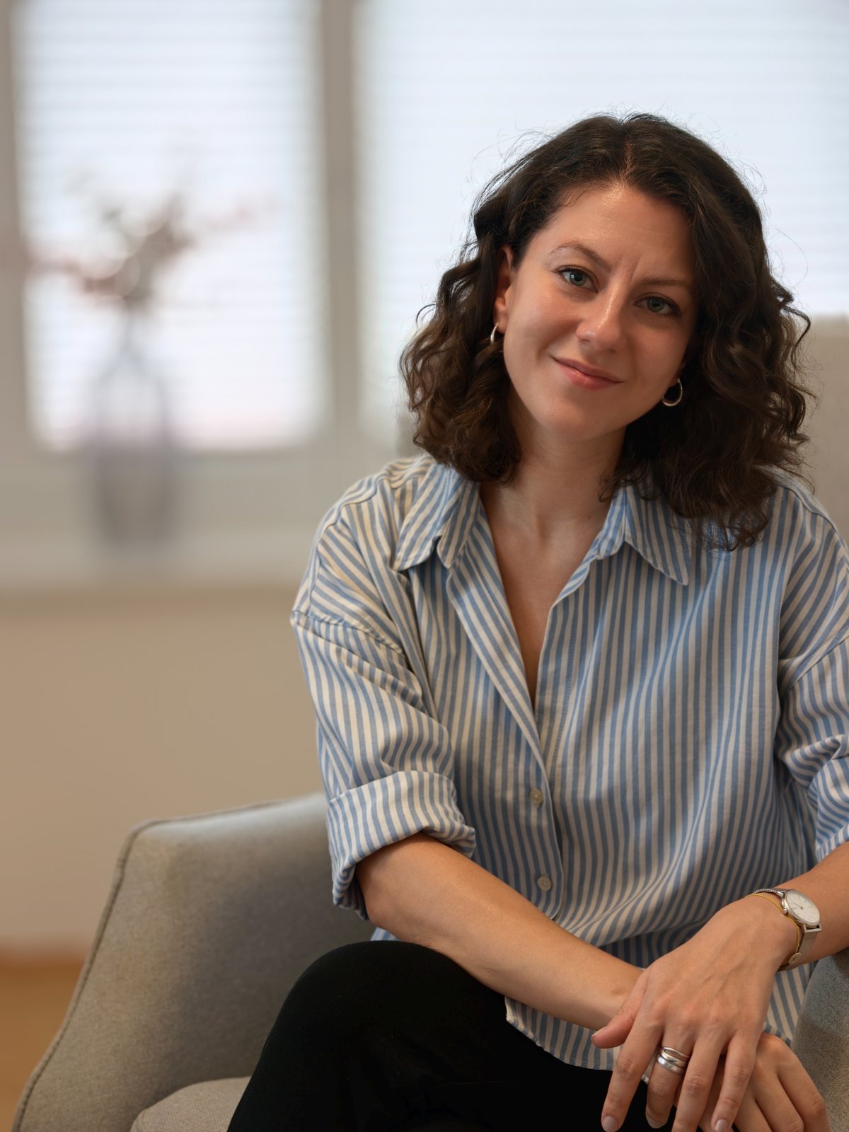 Karoline Mihalik in ihrer Praxis in Wien